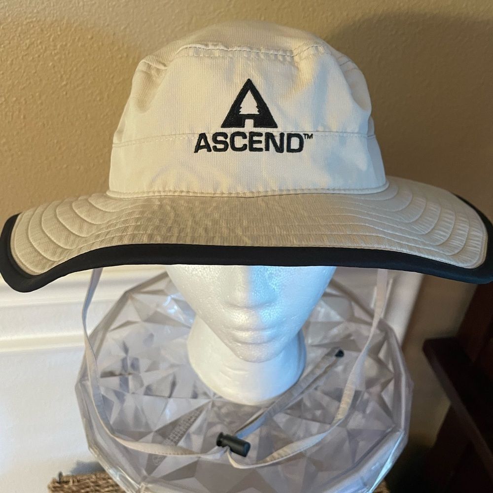 Ascend Men’s Tan and Black OSFM Bucket Hat